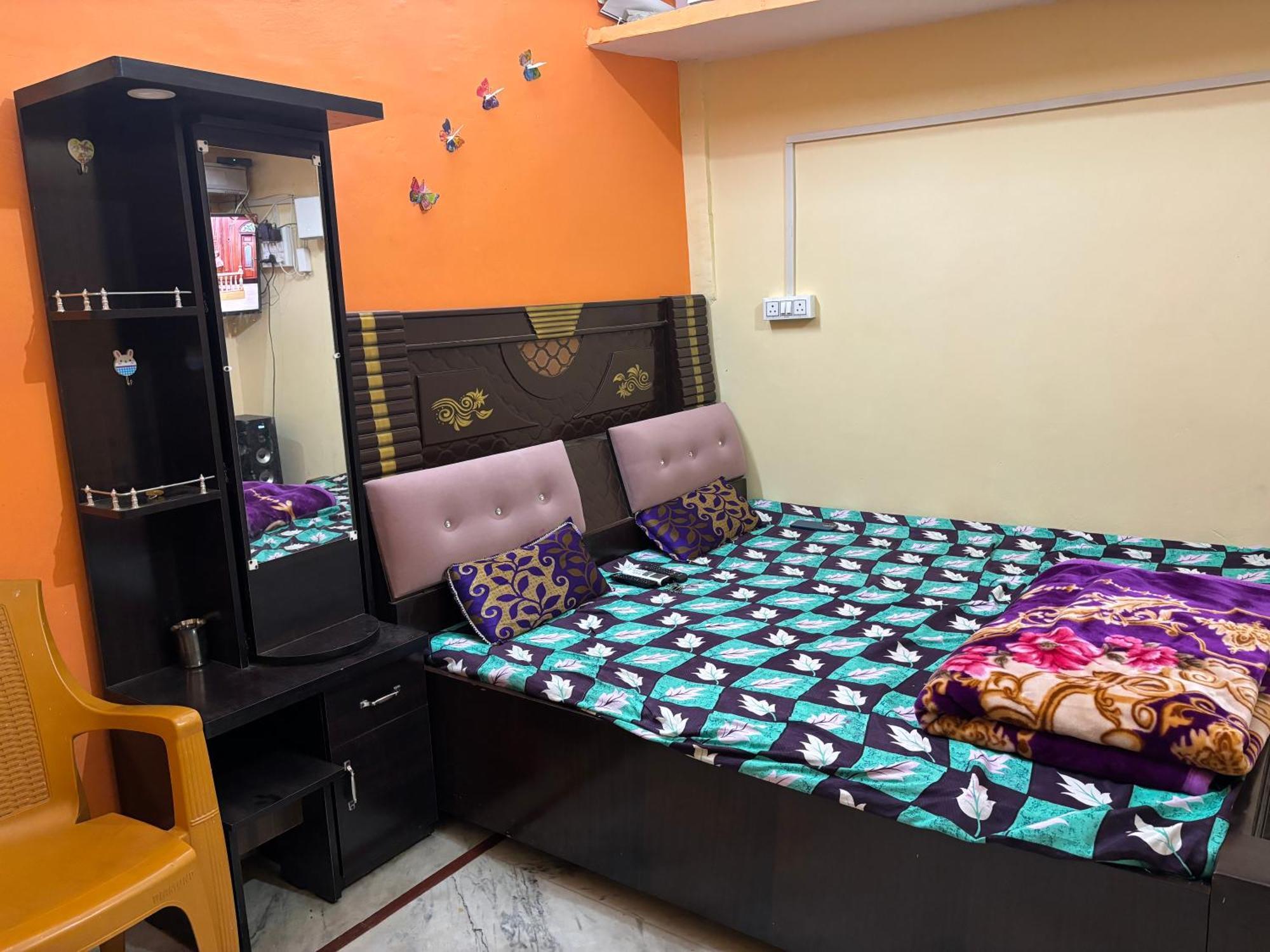 Shakuntala Guest House Ayodhya Exterior foto